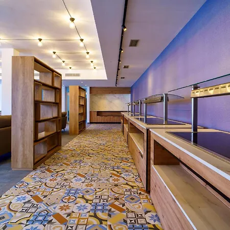 Cordial Marina Blanca Hotel 4*