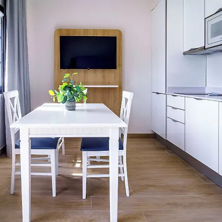 Cordial Marina Blanca Hotel 4*